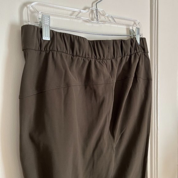 Lululemon Keep Moving Crop Pant Dark Olive 8 - Picture 12 of 12